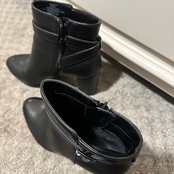 Black Buckle Kelly & Katie Booties with Zippers - Picture 6 of 7